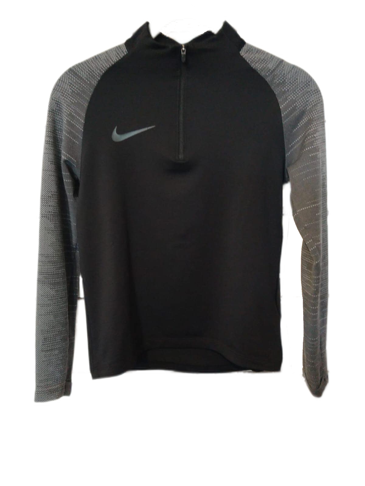 pull-nike-taille-8-ans-15-euros