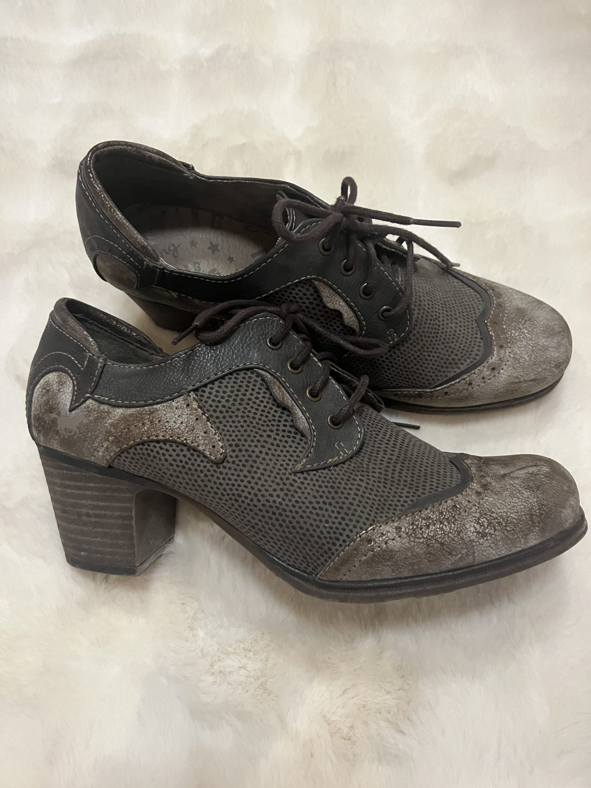 Chaussures à talons Mustang P.41