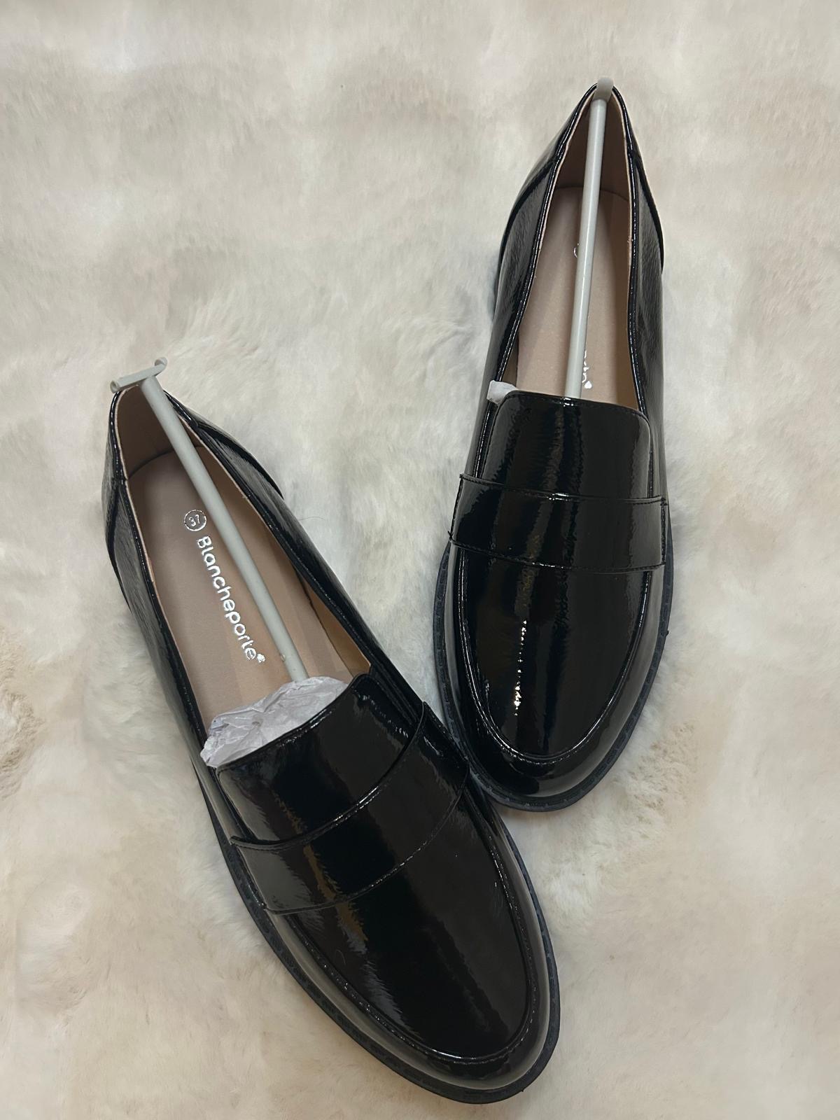 Mocassins femme neufs P.37