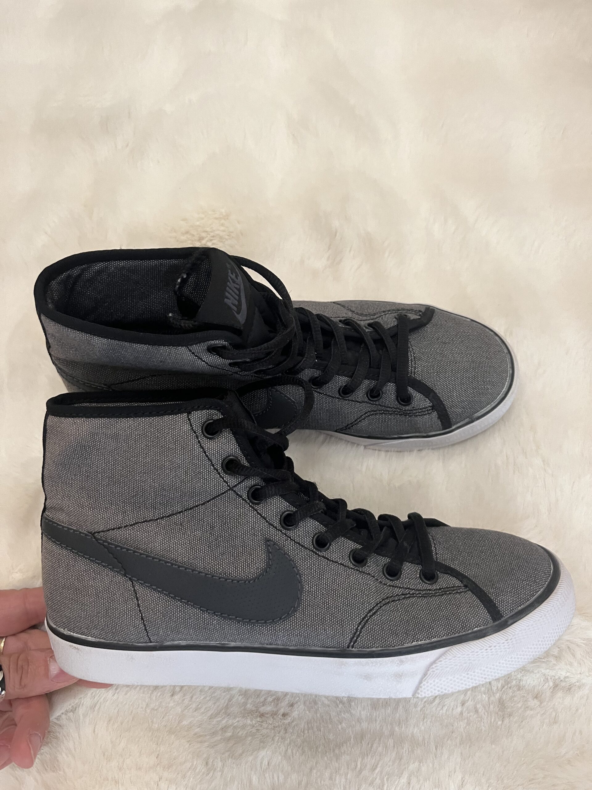 Baskets Femme Nike P.38