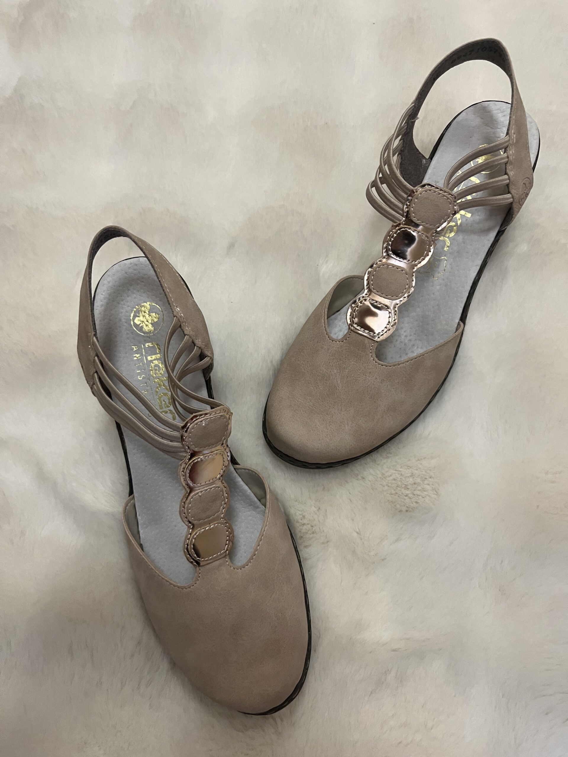 Chaussures Rieker comme neuves P.40