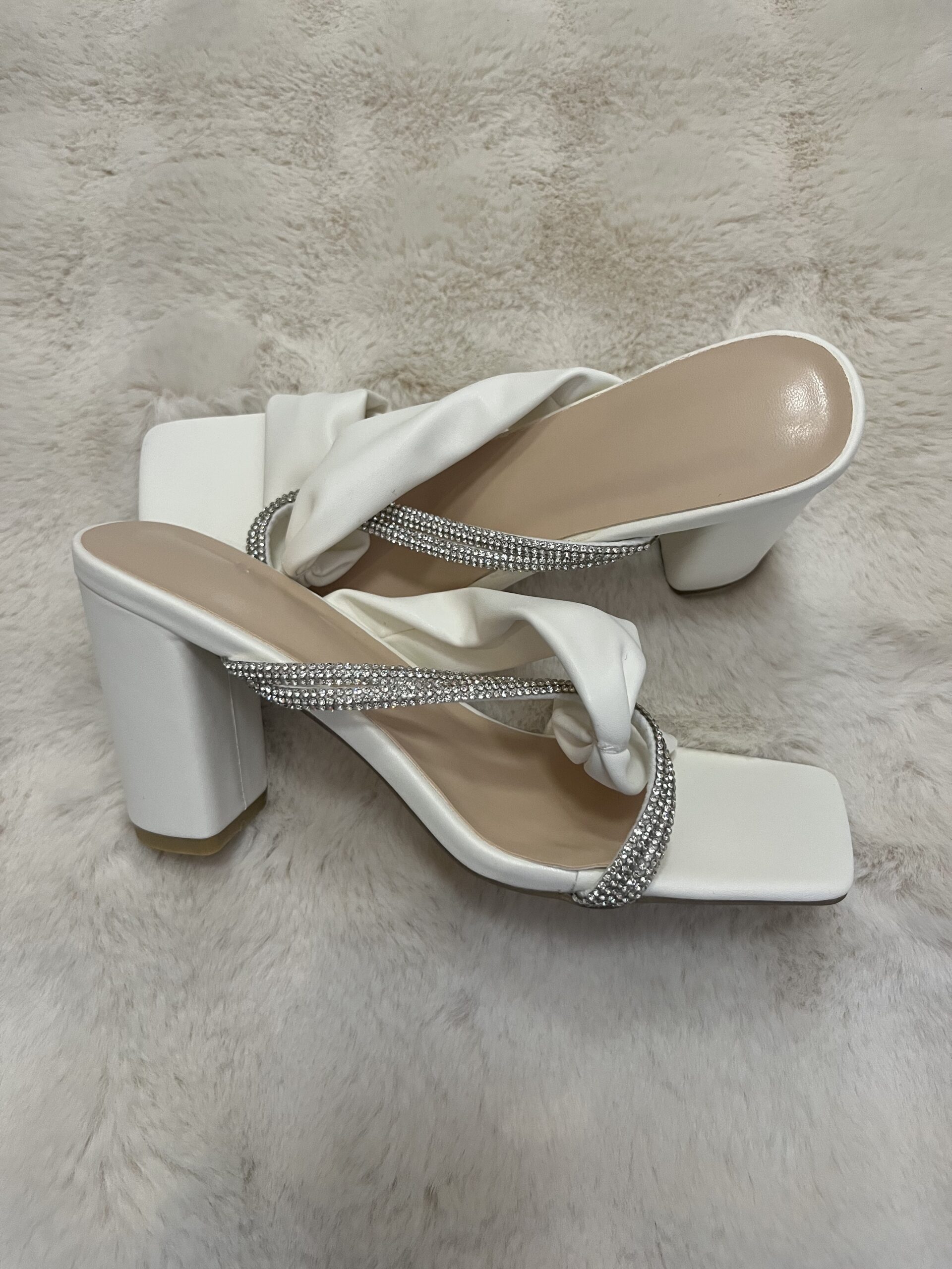 Nu pieds Femme neufs P.37