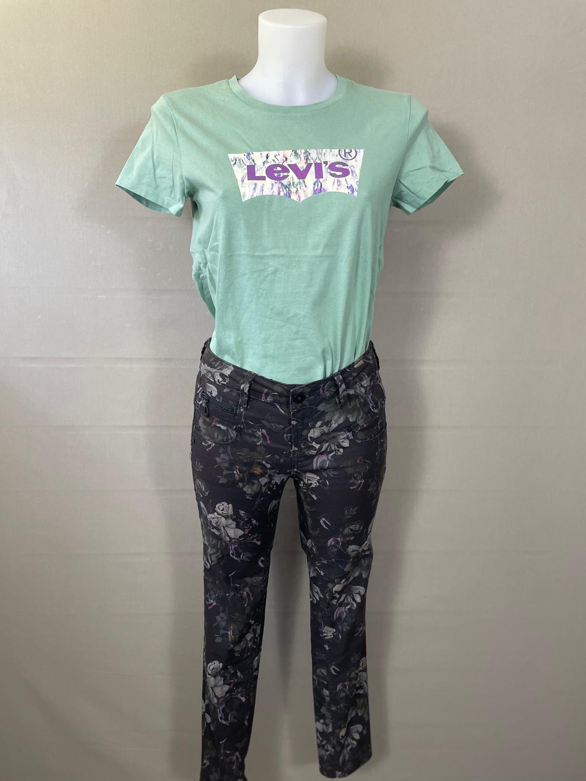 Teeshirt Femme Levi's T.36