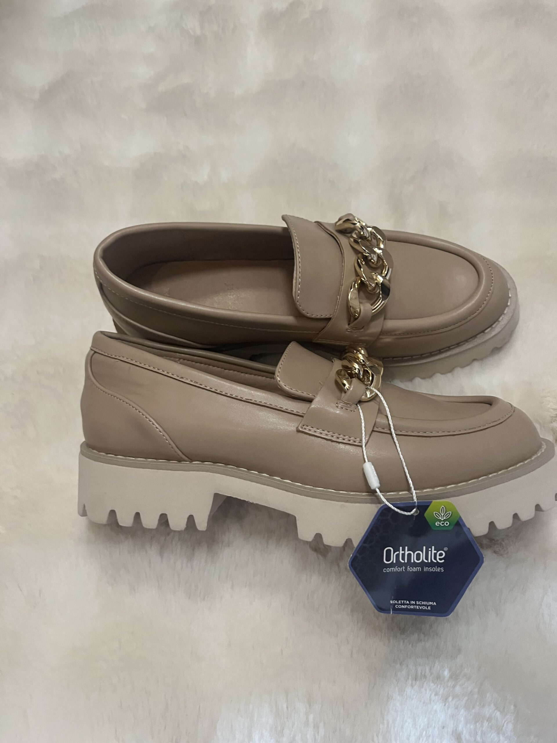 Mocassins Femme Bata Neufs P.37