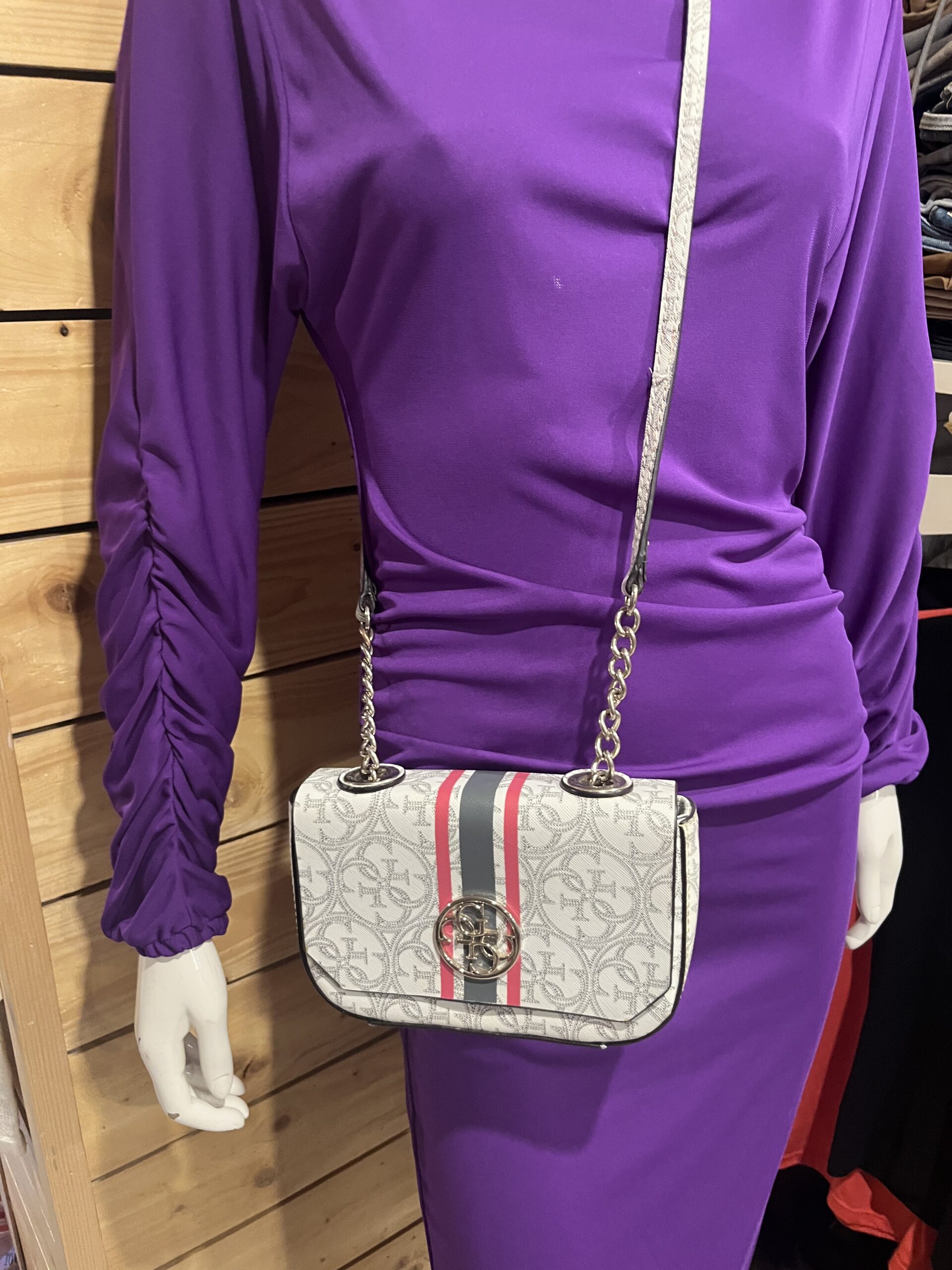 Pochette Femme Guess