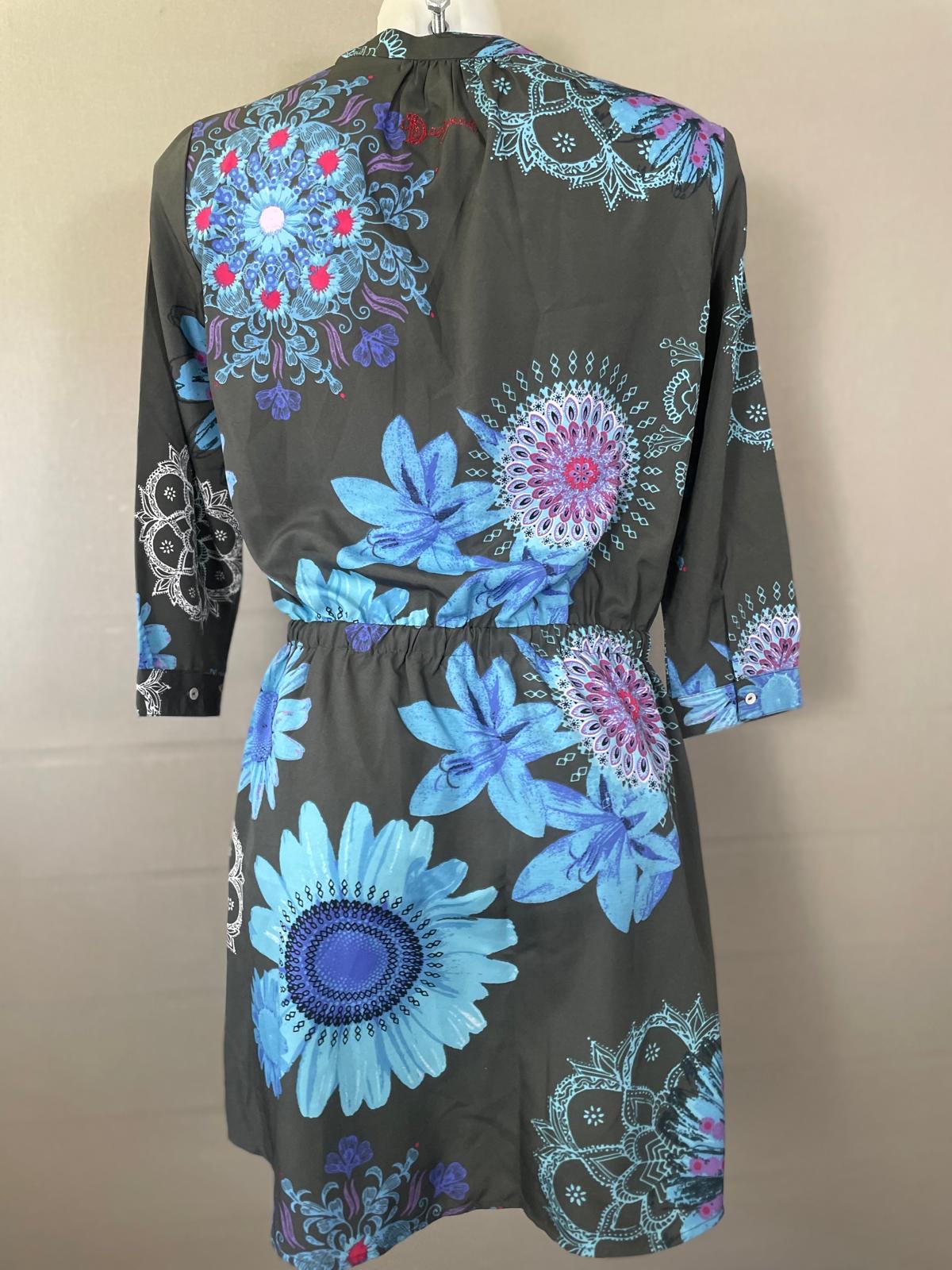 Robe Femme Desigual T.38