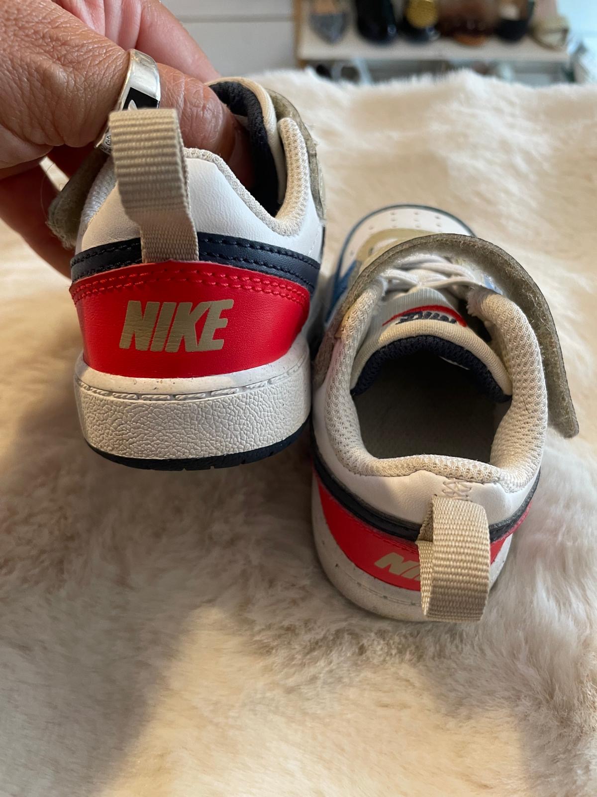 Baskets Nike P.21