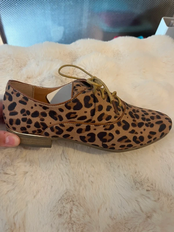 Derbies Femme Neuves P.36
