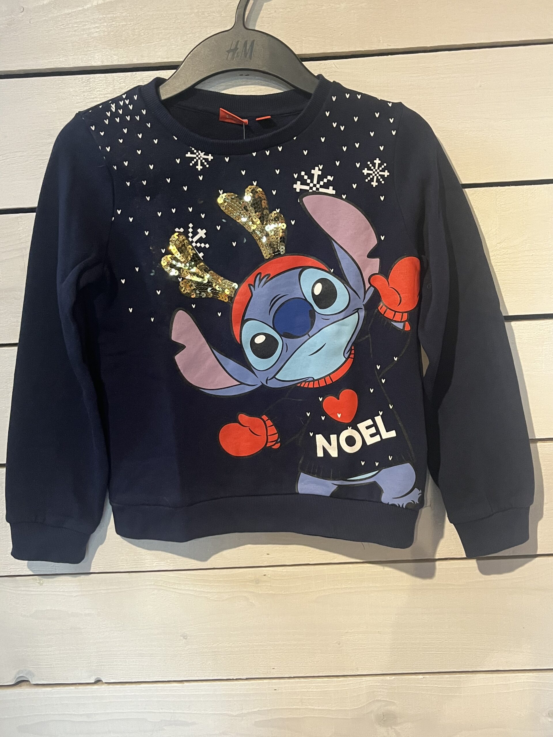 Pull Fille Stitch taille 10 ans